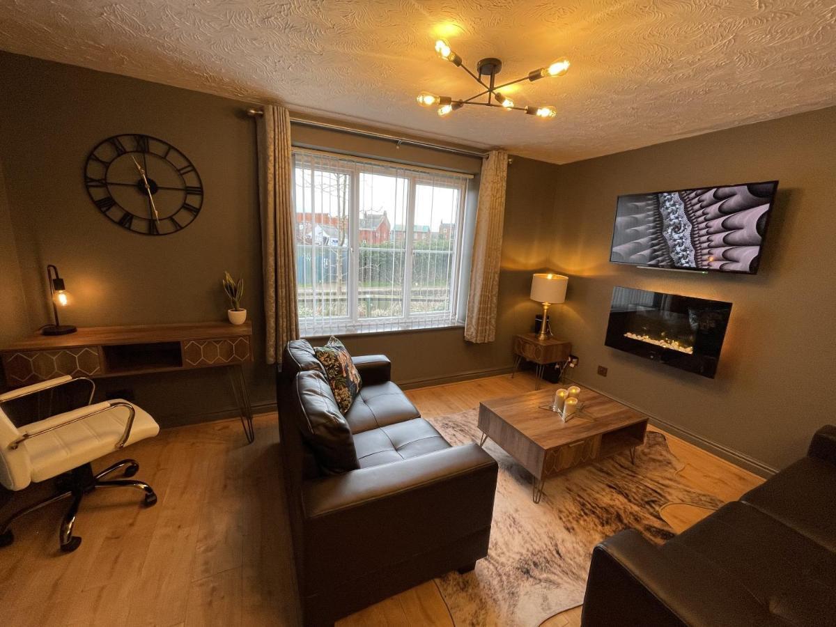 No24 - 2-Bed Boutique Apartment - Hosted By Hutch Lifestyle 레밍톤 외부 사진