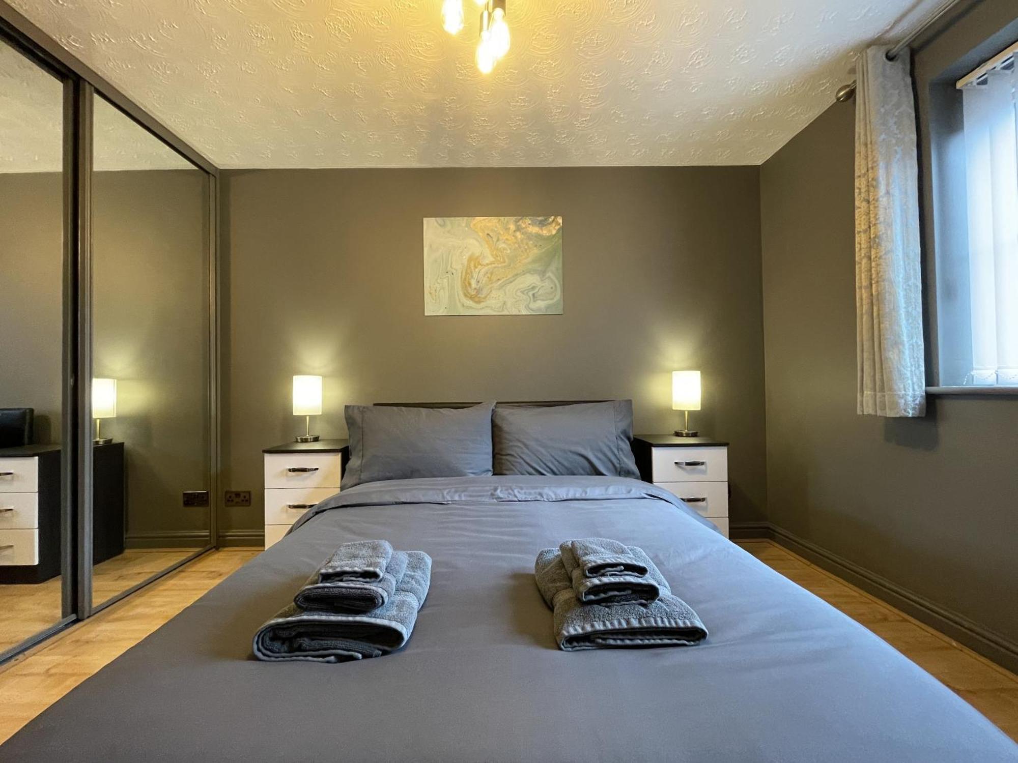 No24 - 2-Bed Boutique Apartment - Hosted By Hutch Lifestyle 레밍톤 외부 사진
