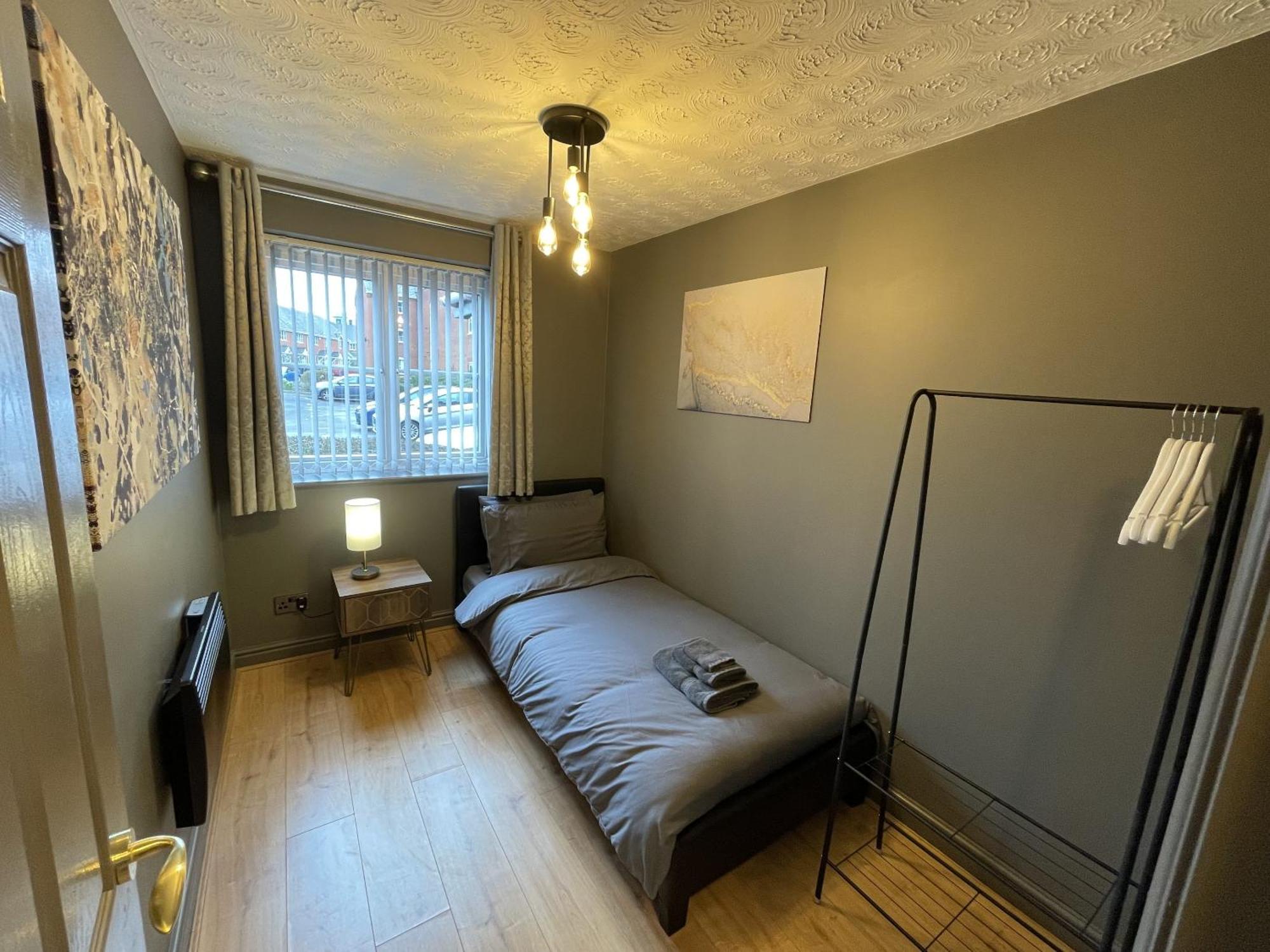 No24 - 2-Bed Boutique Apartment - Hosted By Hutch Lifestyle 레밍톤 외부 사진
