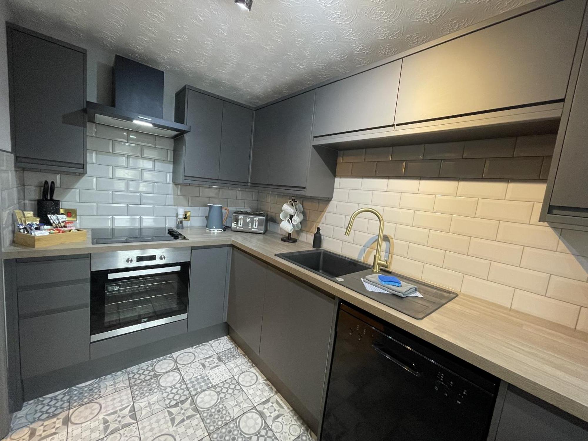 No24 - 2-Bed Boutique Apartment - Hosted By Hutch Lifestyle 레밍톤 외부 사진